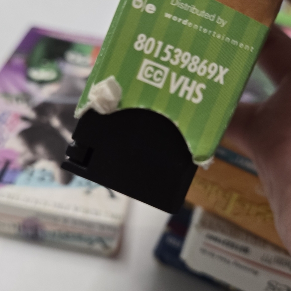 7 VHS Veggie Tales Jonah, Esther Madame Blueberry, And More - Picture 12 of 12